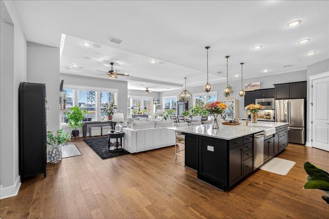 546 Marsh Cove Circle, Summerville, SC 29486