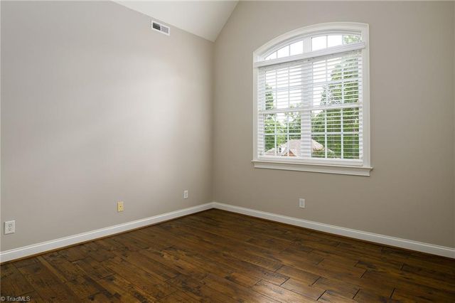 426 Chesham Drive, Kernersville, NC 27284