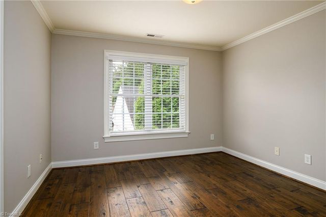 426 Chesham Drive, Kernersville, NC 27284