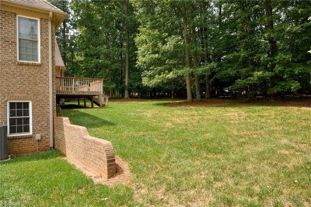 426 Chesham Drive, Kernersville, NC 27284