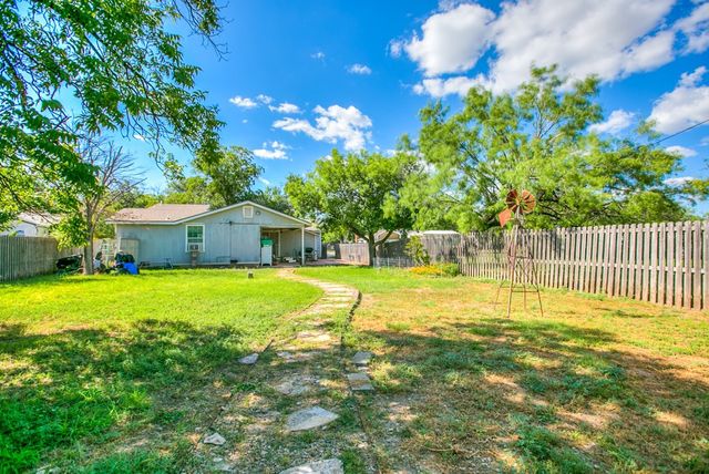 207 E 28th Street, San Angelo, TX 76903