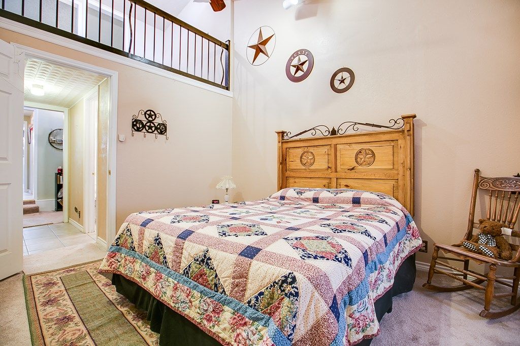 Image 27 of property listing at 207 E 28th St, San Angelo, TX 76903