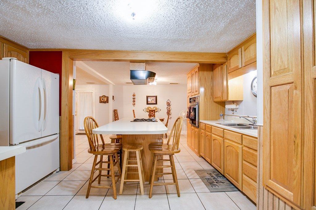 Image 9 of property listing at 207 E 28th St, San Angelo, TX 76903