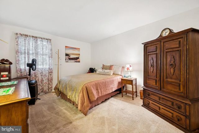 691 EAST AVE, Franklinville, NJ 08322