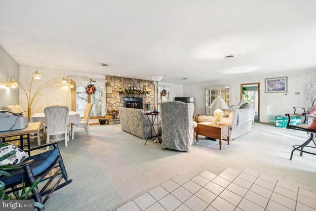 691 EAST AVE, Franklinville, NJ 08322