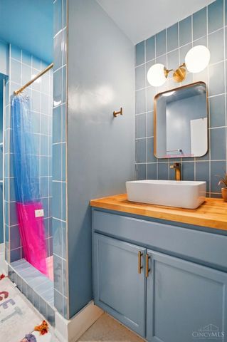 15 W Fifteenth Street, Cincinnati, OH 45202