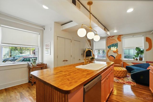 15 W Fifteenth Street, Cincinnati, OH 45202