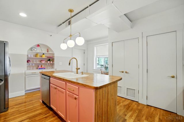 15 W Fifteenth Street, Cincinnati, OH 45202