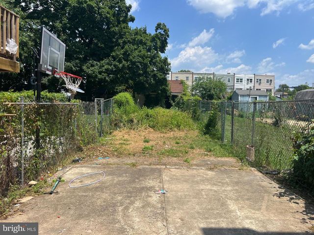 3135 HOLLY RD, Philadelphia, PA 19154
