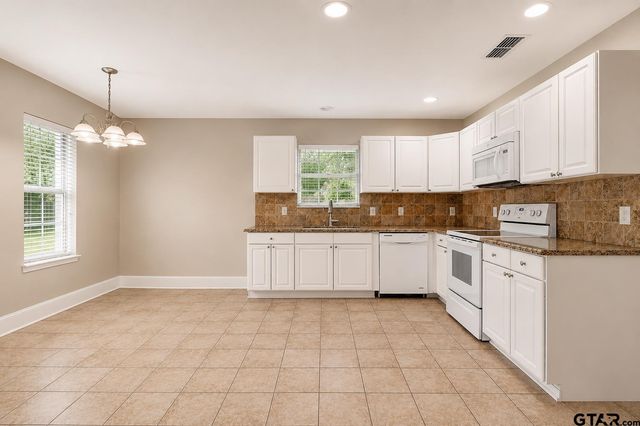 17050 Mary Martin, Flint, TX 75762