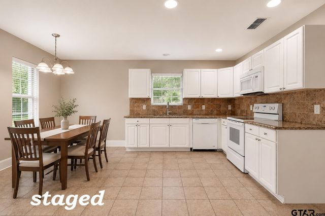 17050 Mary Martin, Flint, TX 75762