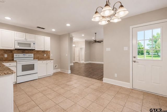 17050 Mary Martin, Flint, TX 75762