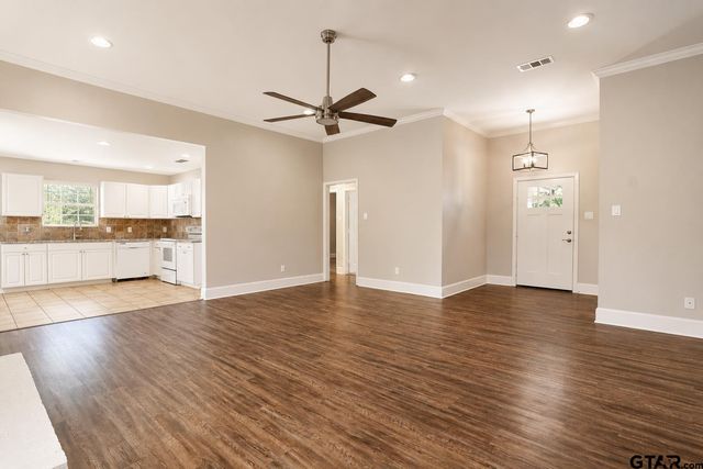 17050 Mary Martin, Flint, TX 75762