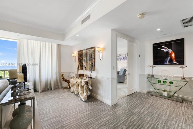 20155 NE 38th Ct 1802, Aventura, FL 33180