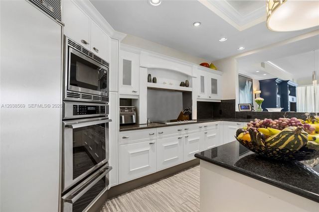 20155 NE 38th Ct 1802, Aventura, FL 33180