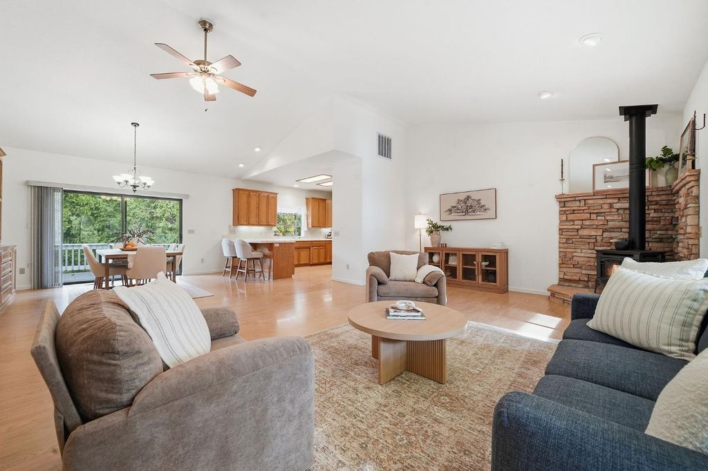 25675 Alta Vista Ct, Pioneer, CA 95666