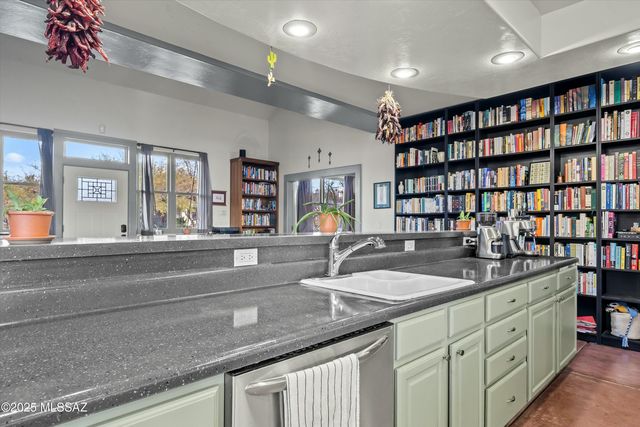 612 E 5th Street, Tucson, AZ 85705