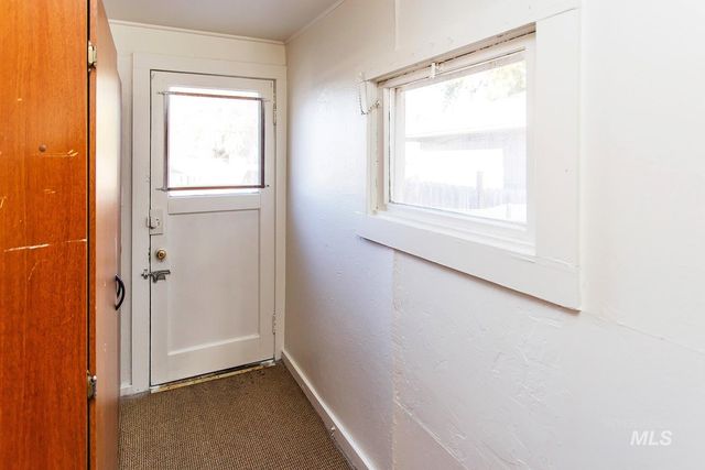 319 Jackson St, Twin Falls, ID 83301