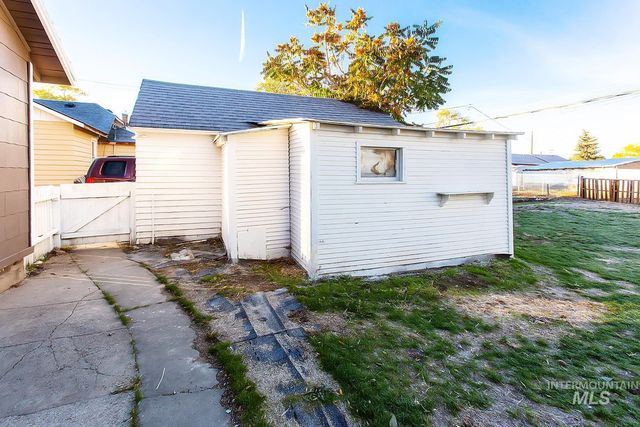 319 Jackson St, Twin Falls, ID 83301