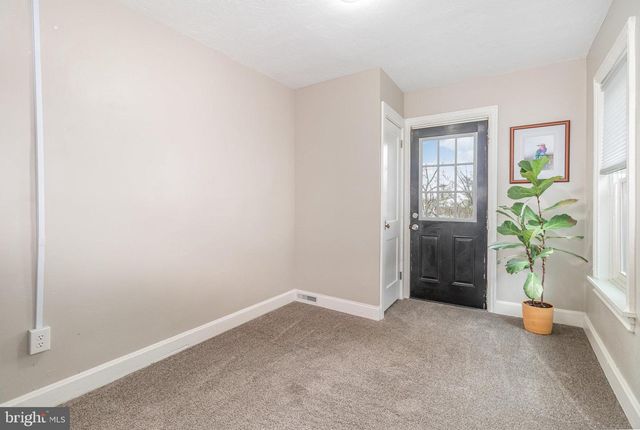 21 N EAST ST, Carlisle, PA 17013