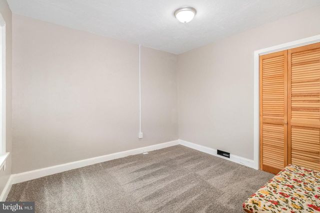 21 N EAST ST, Carlisle, PA 17013