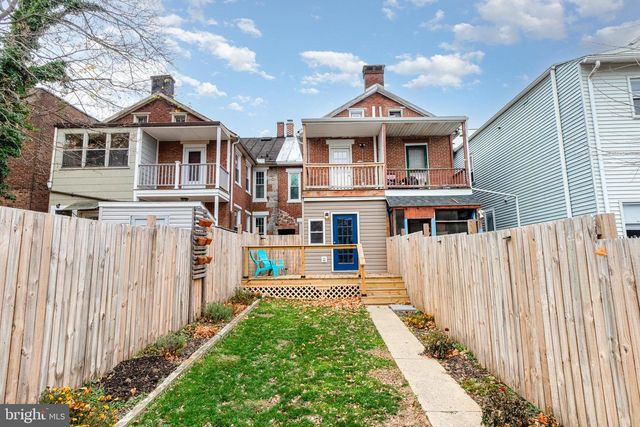 21 N EAST ST, Carlisle, PA 17013