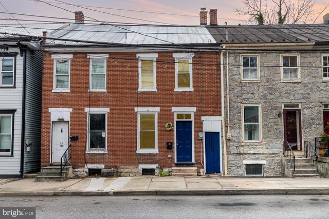 21 N EAST ST, Carlisle, PA 17013