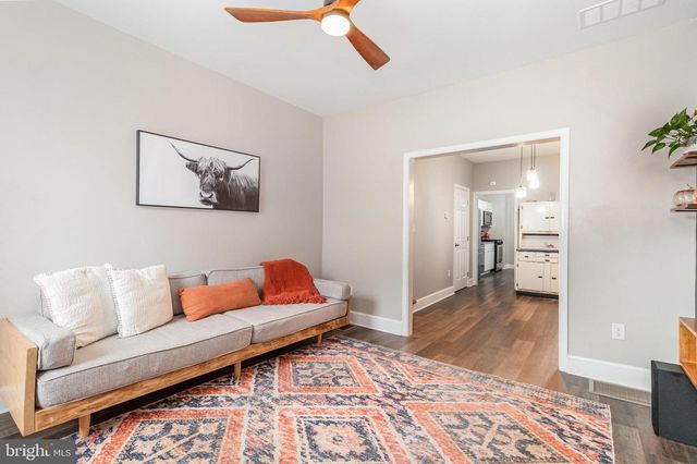 21 N EAST ST, Carlisle, PA 17013