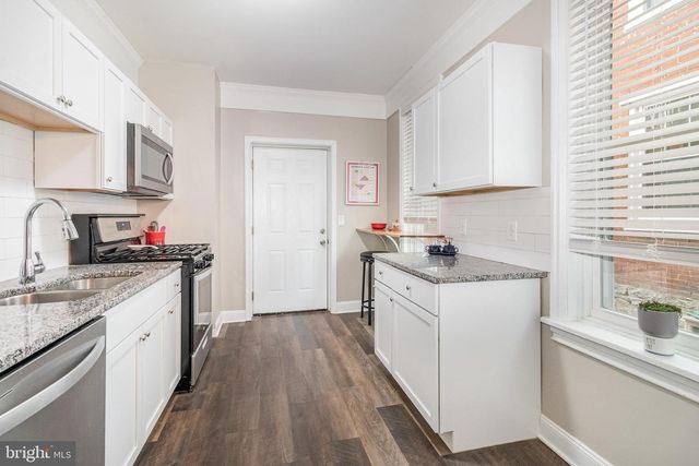 21 N EAST ST, Carlisle, PA 17013