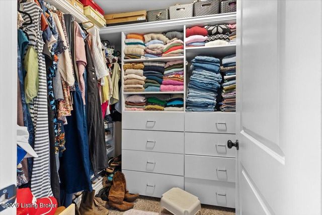 1105 Deer Fields Trace, La Grange, KY 40031