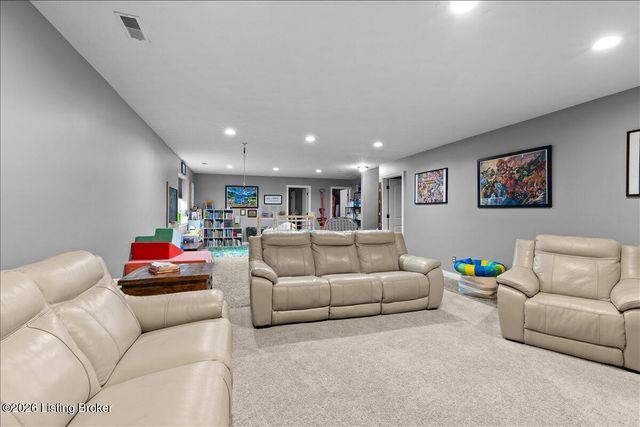 1105 Deer Fields Trace, La Grange, KY 40031