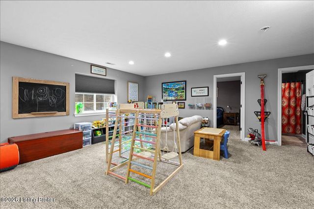 1105 Deer Fields Trace, La Grange, KY 40031