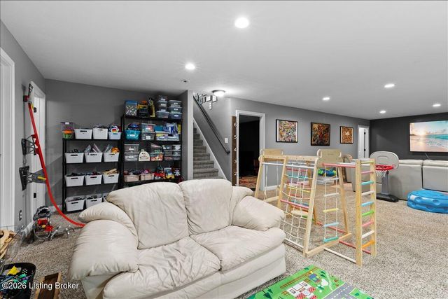 1105 Deer Fields Trace, La Grange, KY 40031