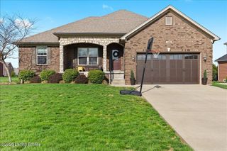1105 Deer Fields Trace, La Grange, KY 40031