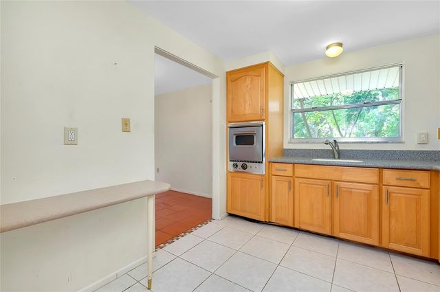 114 VENICE EAST BOULEVARD, Venice, FL 34293