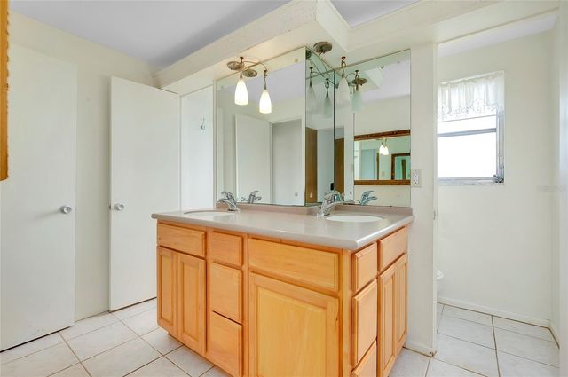 114 VENICE EAST BOULEVARD, Venice, FL 34293