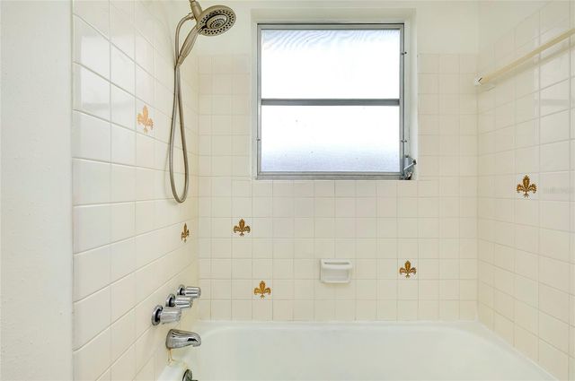 114 VENICE EAST BOULEVARD, Venice, FL 34293