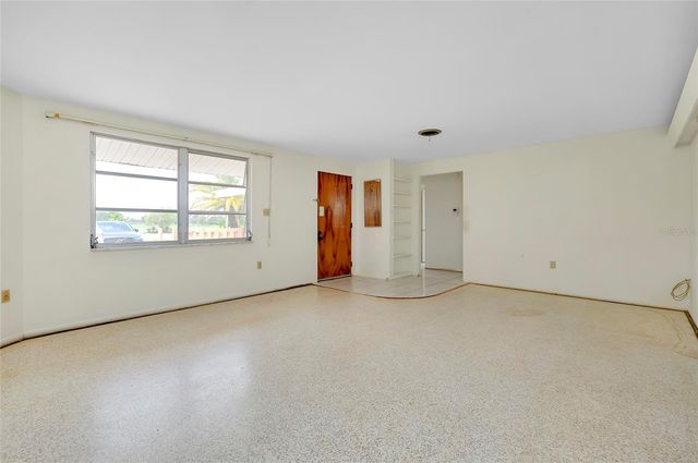 114 VENICE EAST BOULEVARD, Venice, FL 34293