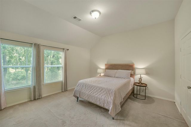 711 Hallsleigh Lane, Houston, TX 77090