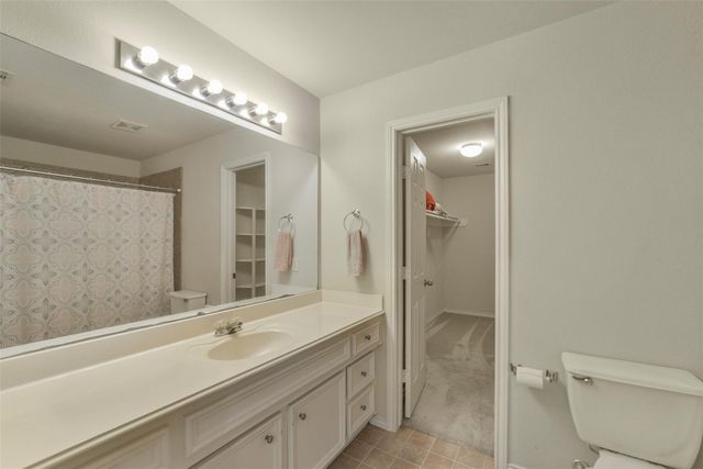 711 Hallsleigh Lane, Houston, TX 77090