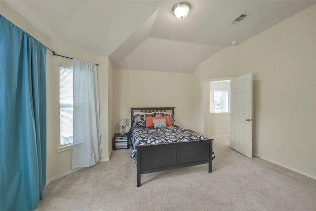 711 Hallsleigh Lane, Houston, TX 77090