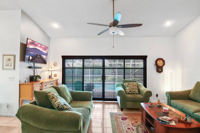 11929 NW 2ND Manor, Coral Springs, FL 33071