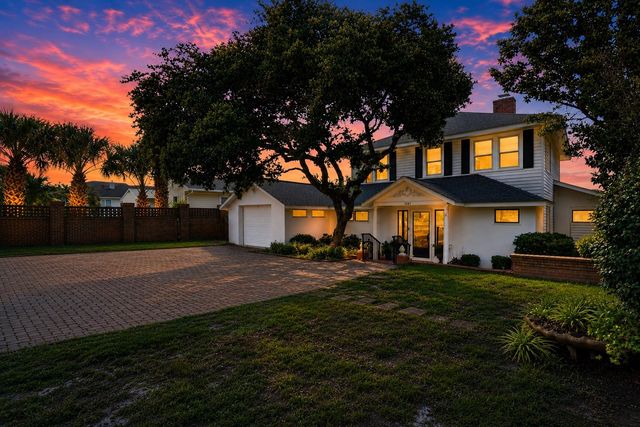 3704 N Ocean Blvd., Myrtle Beach, SC 29577