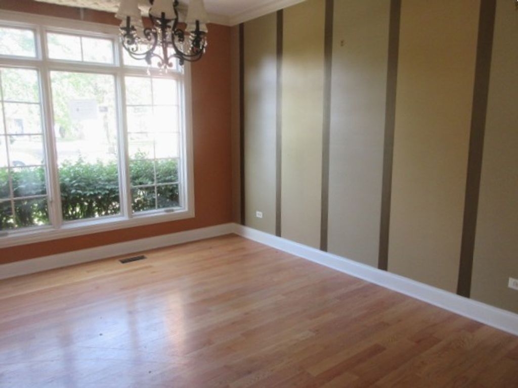 795 N KENILWORTH Avenue, Elmhurst, IL 60126 — photo 2