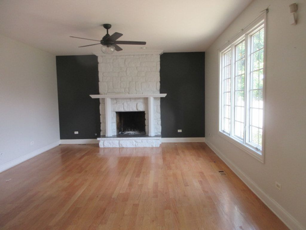 795 N KENILWORTH Avenue, Elmhurst, IL 60126 — photo 5