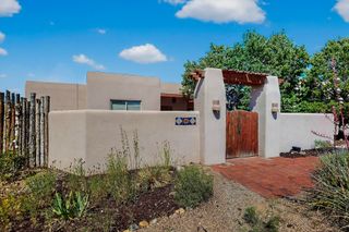29 Quedo Road, Santa Fe, NM 87508