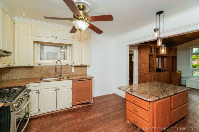3132 S Owasso Avenue, Tulsa, OK 74105