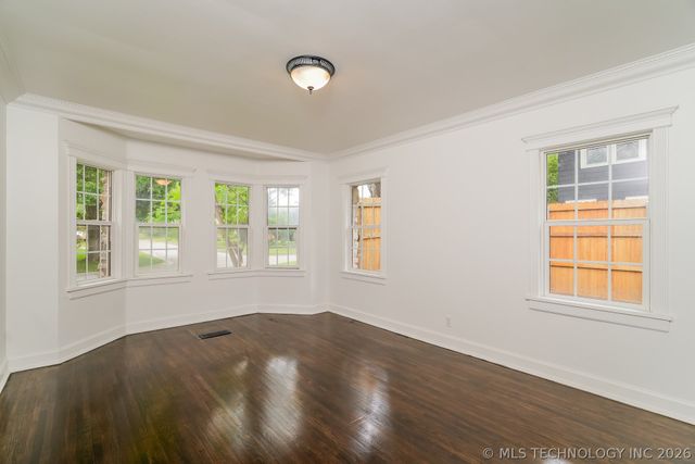 3132 S Owasso Avenue, Tulsa, OK 74105
