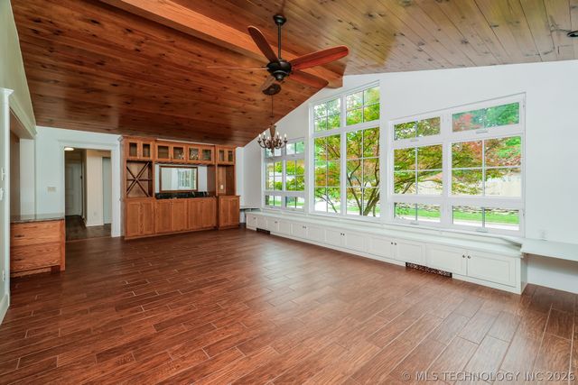 3132 S Owasso Avenue, Tulsa, OK 74105