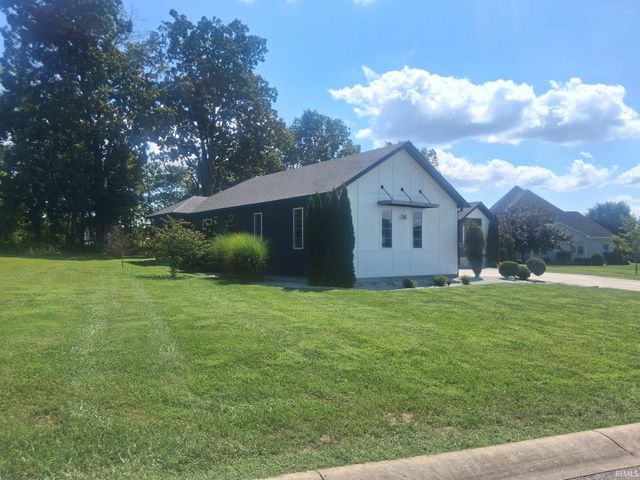 419 Summer Lake Drive, Bedford, IN 47421